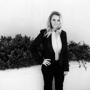 Meet your Posher, Holly